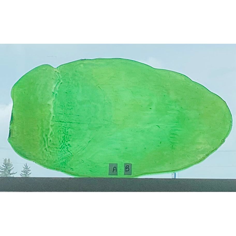 Lusters LUS-030810 Rich Green Translucent with Gold Platinum