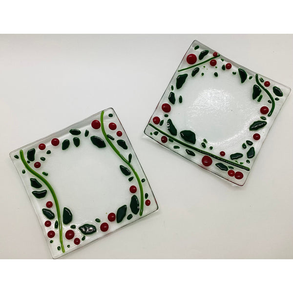 Happy Holly-Day Plates - Tues, Dec 2, 2025